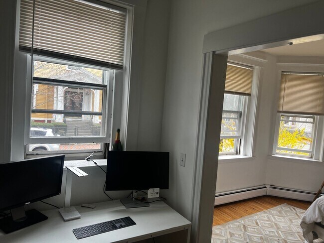 315 Harvard St unit 1, Cambridge, MA 02139 - photo 5