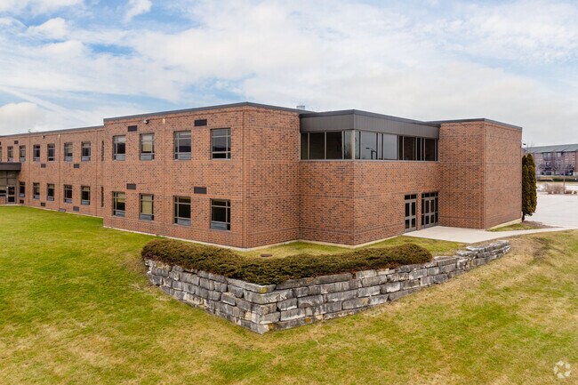 Hawthorn Middle School South has about 667 students enrolled.