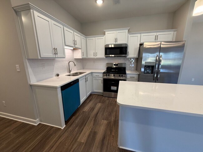 330 Maple St, Oakland, TN 38060 - photo 4