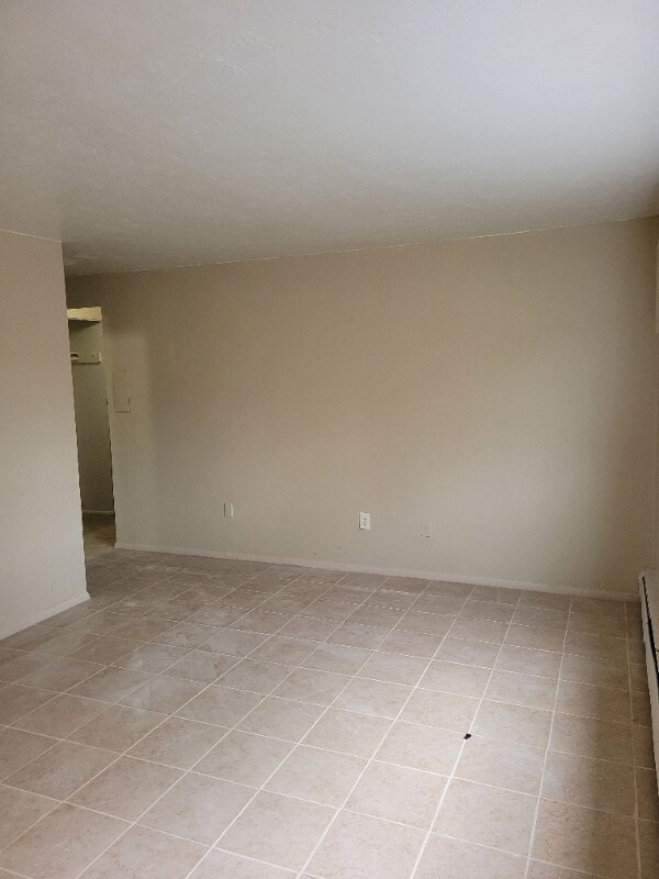 14815-14835 Euclid Ave unit 14815-204, East Cleveland, OH 44112 - photo 2
