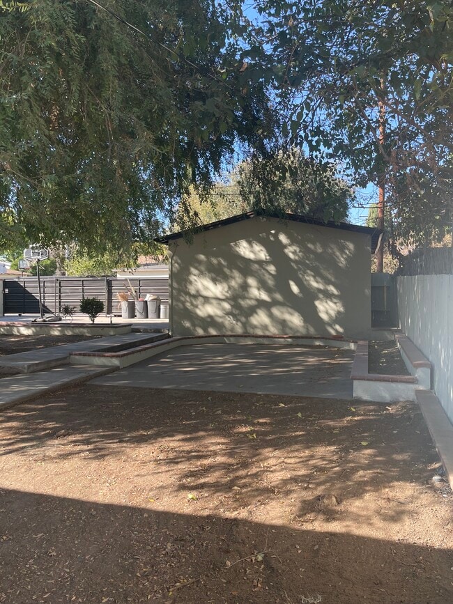 251 W Arrow Hwy, Upland, CA 91786 - photo 4