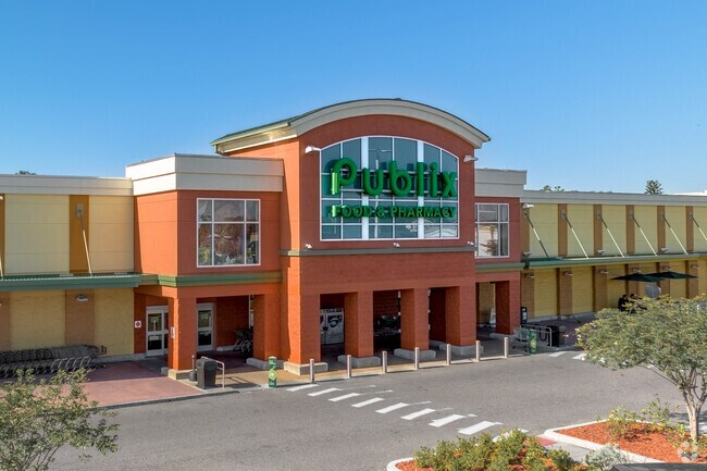 Bartow residents can get all their shopping needs at their local Publix Supermarket.