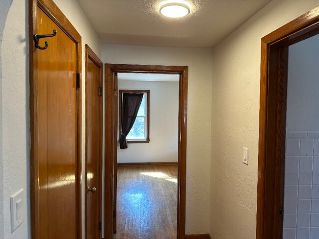 4227 E Allen St unit 4, Hamburg, NY 14059 - photo 3