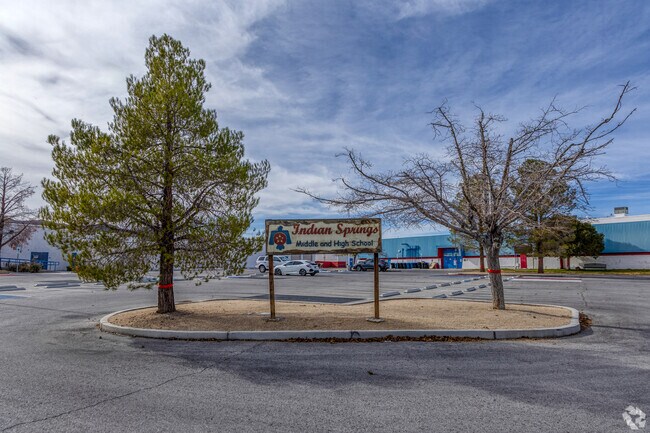 Indian Springs High School offers quality education for teenagers living in the Deer Springs area.