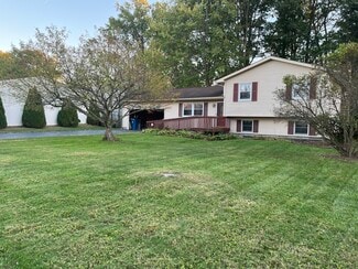 244 Natale Dr, Cortland, OH 44410