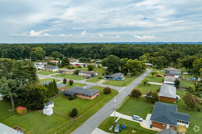 Dallondale features a variety of architectural style homes.