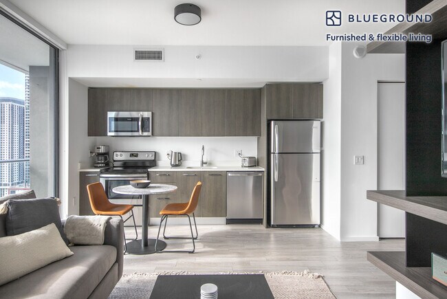 230 NE 4th St unit FL26-ID81, Miami, FL 33132 - photo 3