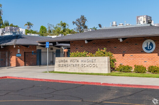 Linda Vista Elementary School is a public, K-5 school in the Mission Viejo neighborhood.