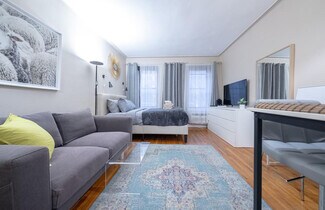 328 E 74th St Unit ID1032017P, New York, NY 10021