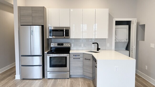 4262 Parkside Ave unit 5, Philadelphia, PA 19104 - photo 2