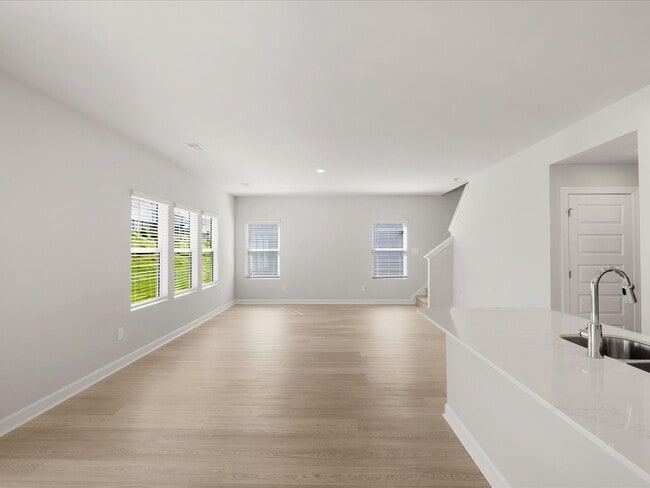 1620 Switchback Cir, Moore, SC 29369 - photo 6