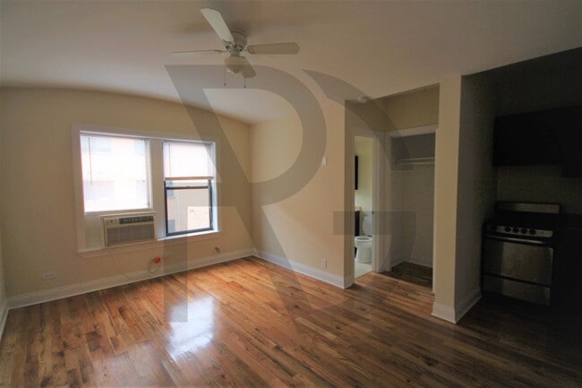 535 W Arlington Place unit 536-114, Chicago, IL 60614 - photo 3