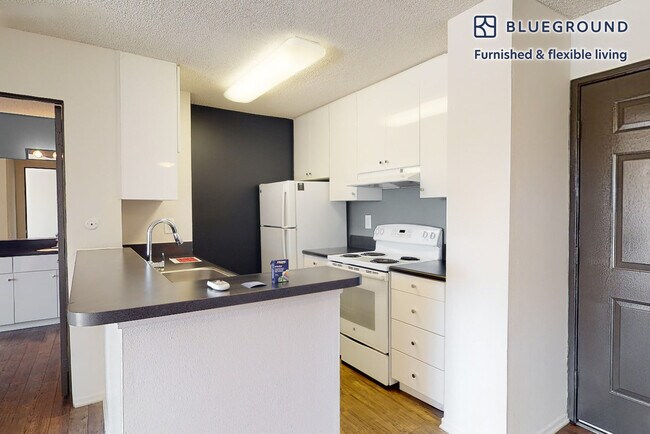 3883 Ingraham St unit FL2-ID229A, San Diego, CA 92109 - photo 4