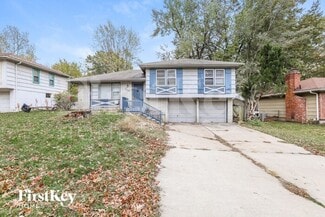 9313 Fairwood Dr, Kansas City, MO 64138