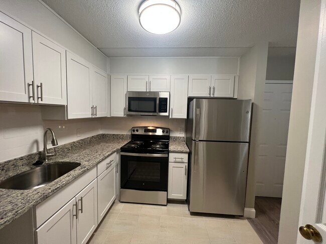 746 Highland Ave unit 310, Needham Heights, MA 02494 - photo 4