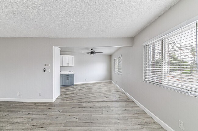 125 E Spring St unit 8, Long Beach, CA 90806 - photo 3