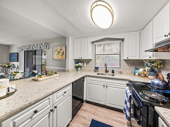 The Park at Parma, Melbourne, FL 32935 - photo 2