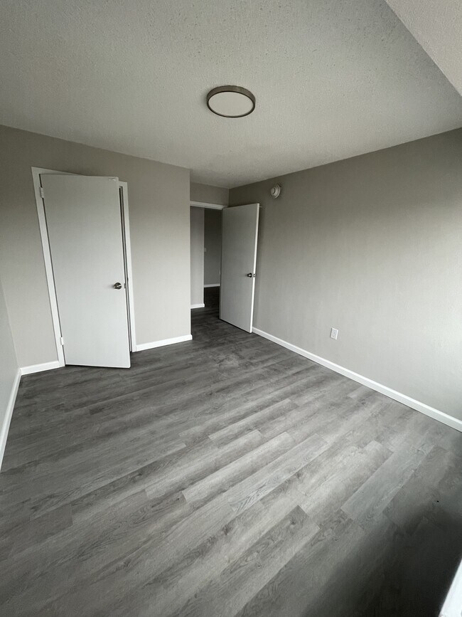 Independence Towers, Independence, MO 64056 - photo 2