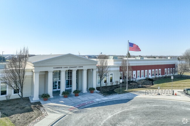 Cambridge Lakes is just a quick drive from the Far West Elgin area.