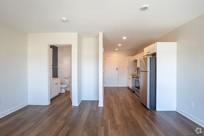 Swivel, Omaha, NE 68114 - photo 4