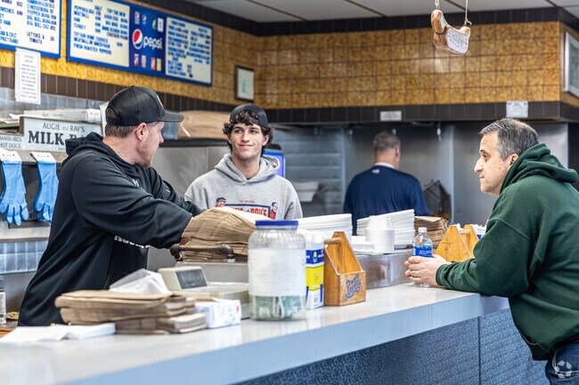 Augie & Ray’s in East Hartford serves classic fast food with a nostalgic roadside feel.