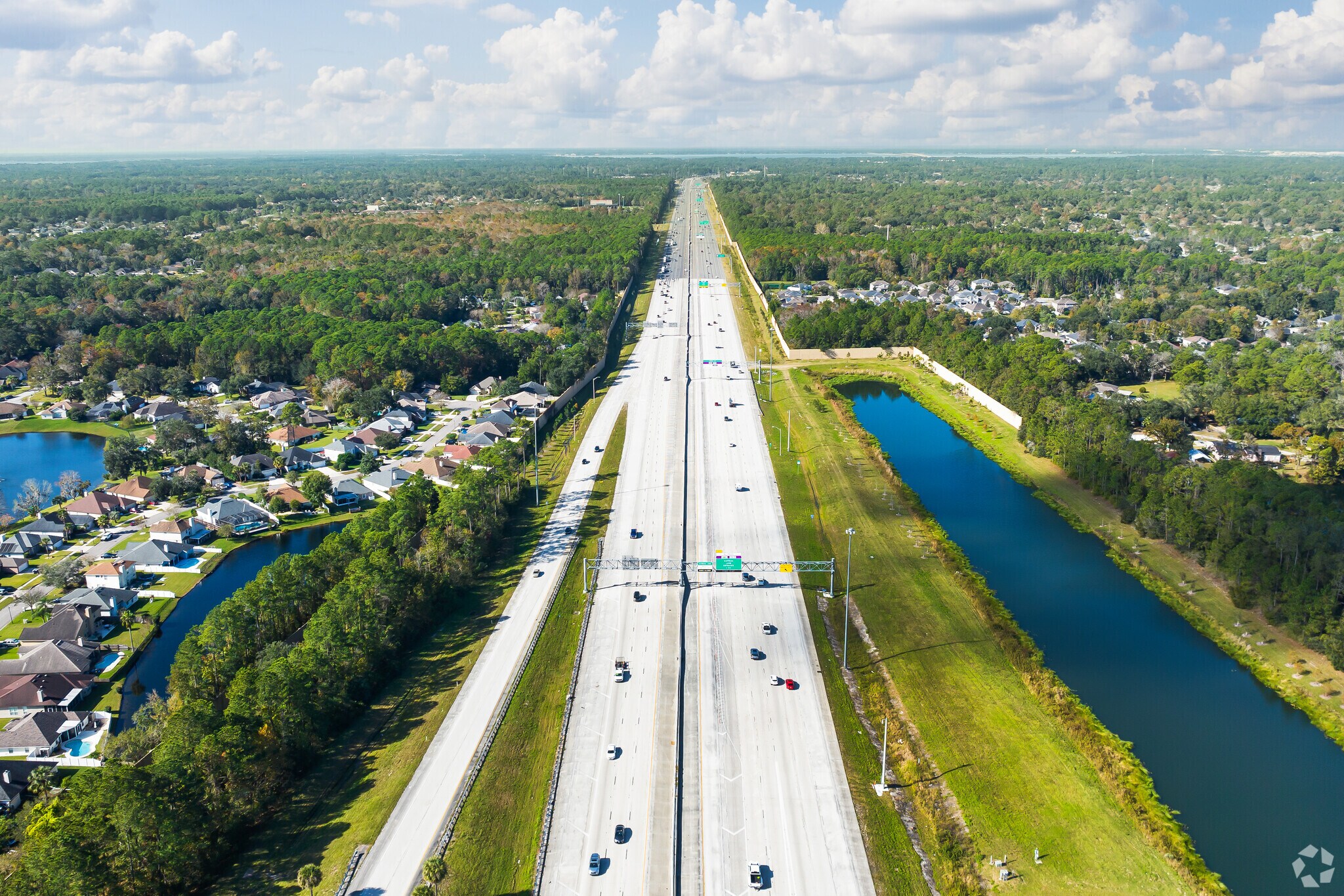 Interstate 295 connects friends, families, and businesses to Mandarin Station.
