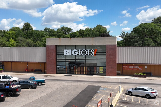 There is no shortage of popular shopping destinations in and around Meyers Lake, like Big Lots.