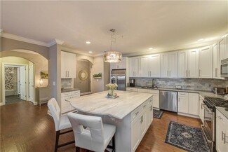 8555 One Dr W, Indianapolis, IN 46260