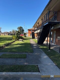 3420 Jackson Blvd unit D, Chalmette, LA 70043 - photo 2