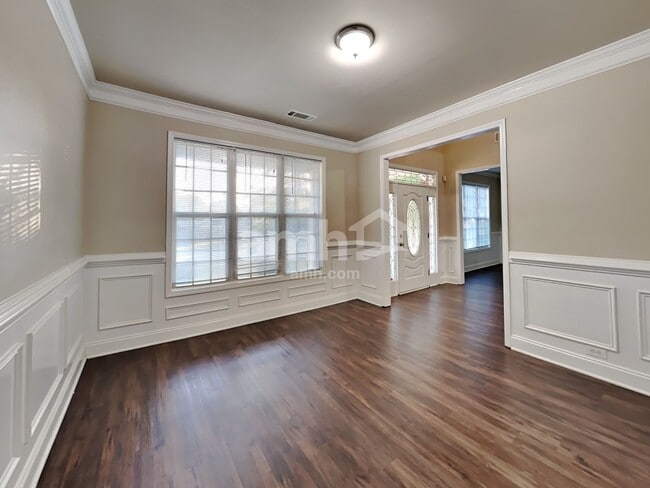 748 York View Dr, Auburn, GA 30011 - photo 4