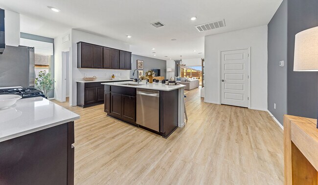 10015 N Black Dalea unit 38784446, Marana, AZ 85653 - photo 5