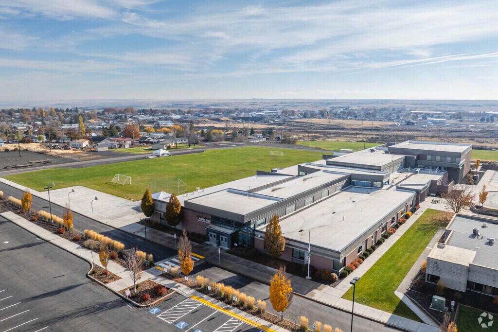 Robert L. Olds Junior High School