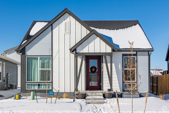 Homes in Brighton have an average sales price of about 615 thousand dollars.