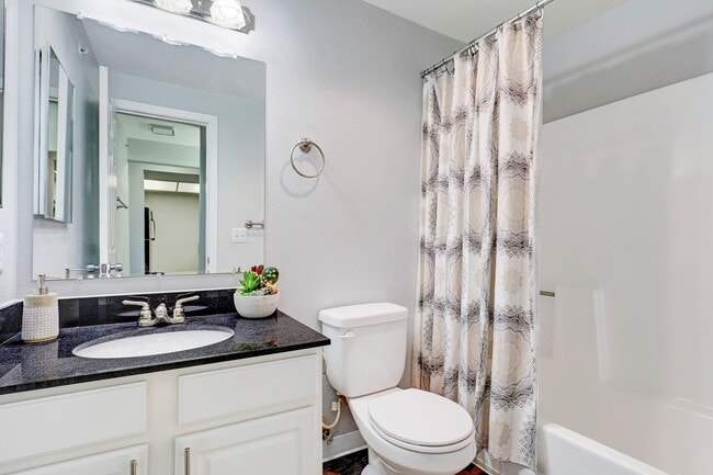 Campus View I, Seattle, WA 98105 - photo 6