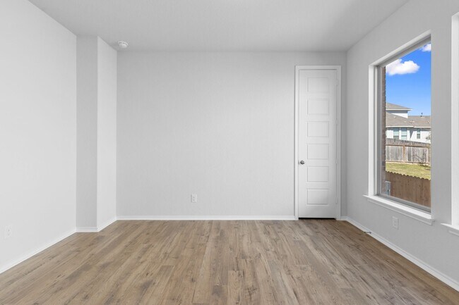 2621 White Willow, San Antonio, TX 78245 - photo 6