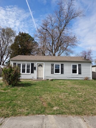 5804 Loretta St, Louisville, KY 40213