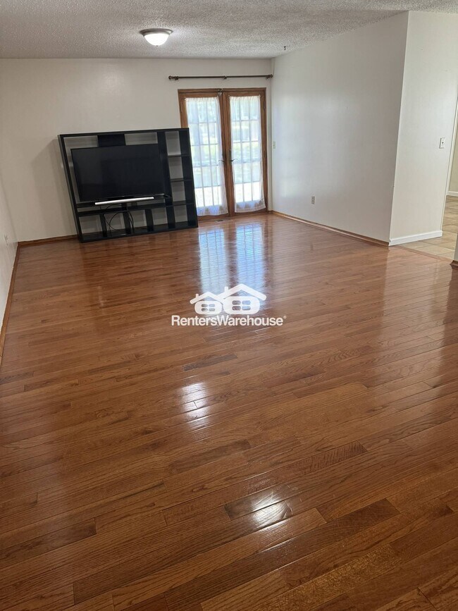 2009 Grinnell Terrace, Saint Louis, MO 63146 - photo 3