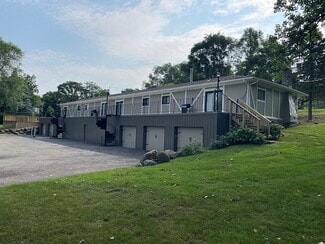 182 N Adams St, Oswego, IL 60543