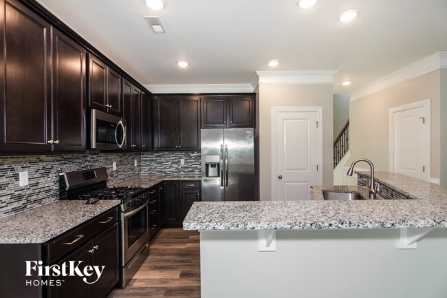 3611 Alamito Ln, Charlotte, NC 28214 - photo 6