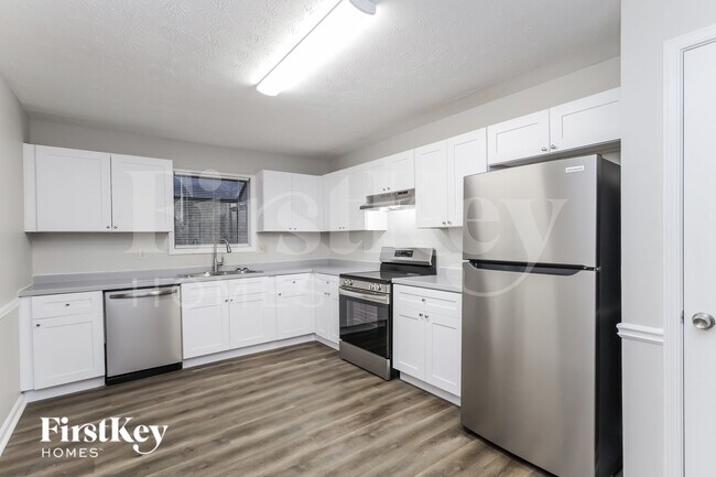 803 Brook Hollow Cir SE, Conyers, GA 30094 - photo 7