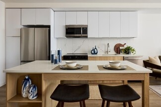 1101 King St, Alexandria, VA 22314