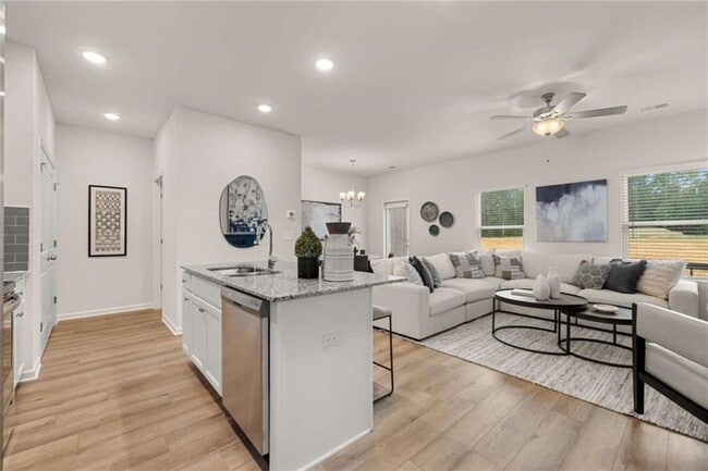 1016 Merritt Dr, Villa Rica, GA 30180 - photo 5