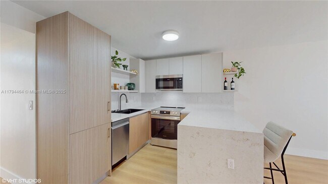 1666 West Ave unit 305, Miami Beach, FL 33139 - photo 4