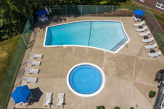 Sparkling Pool