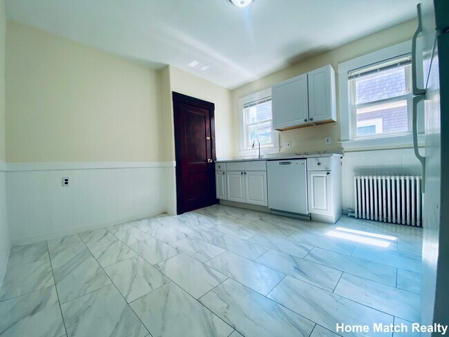 39 Michigan Ave unit 1, Somerville, MA 02145 - photo 6