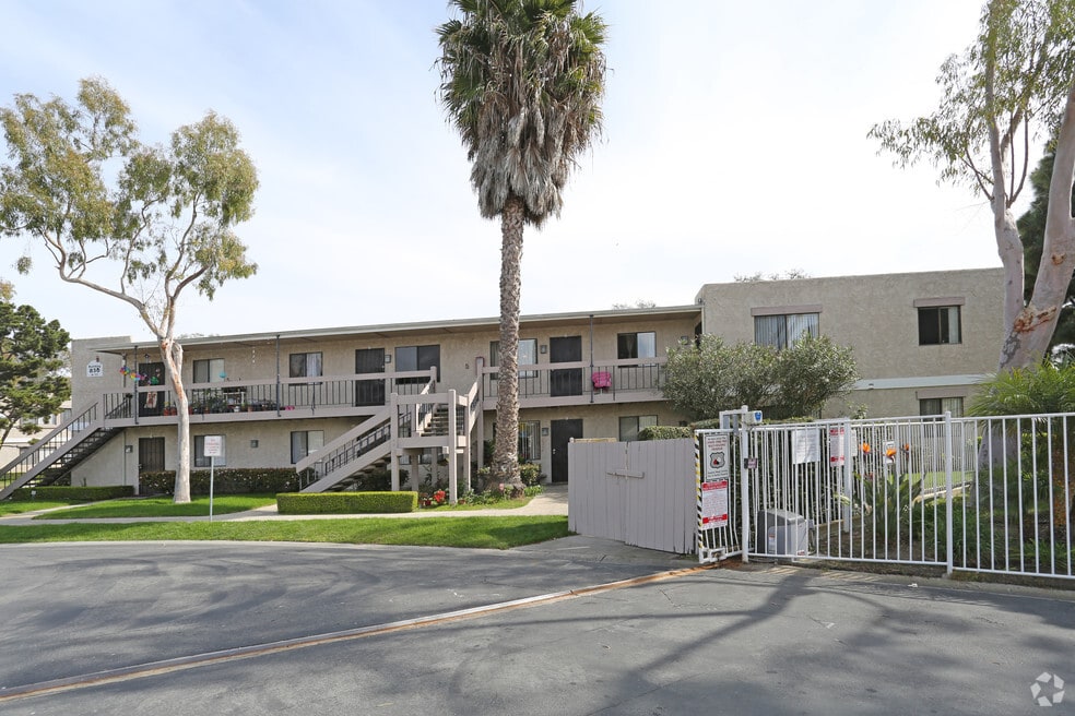Heritage Park Senior Apartments 55+, Oxnard, CA 93030 - photo 1