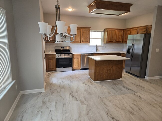 401 Kimberly Dr, Belton, MO 64012 - photo 4