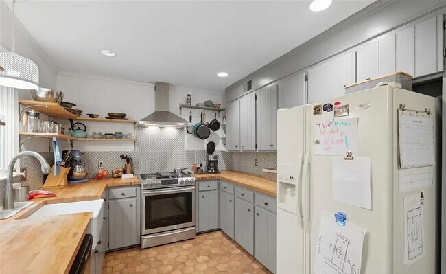 1505 Tanglewood Cir, Florence, SC 29501 - photo 7