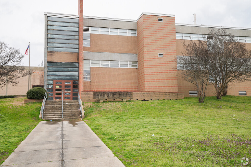 Wingfield High School is public high school located in south Jackson.