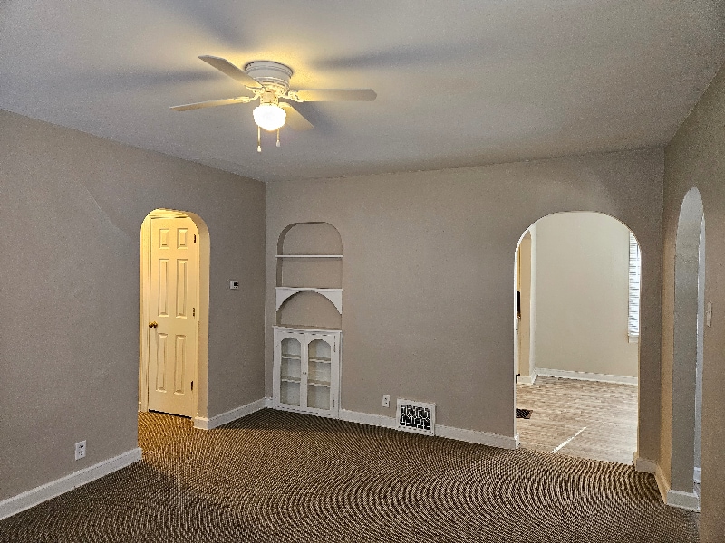 2310 S Hackley St, Muncie, IN 47302 - photo 1